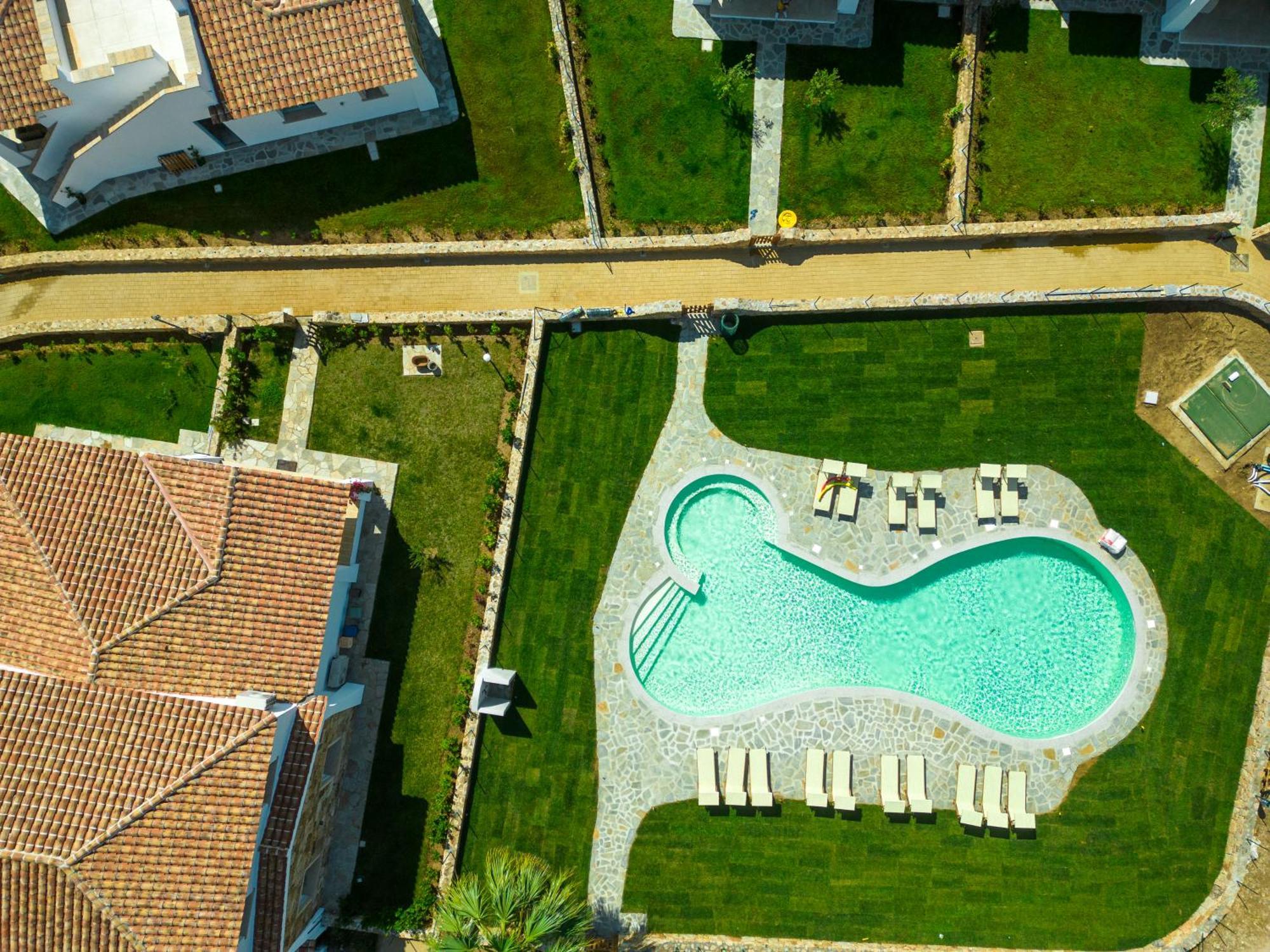 Enaja - Luxury Retreat Aparthotel Budoni Exterior photo